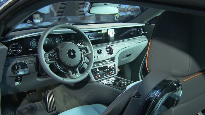 初の市販型EV=電気自動車「スペクター」 2ドアのクーペ