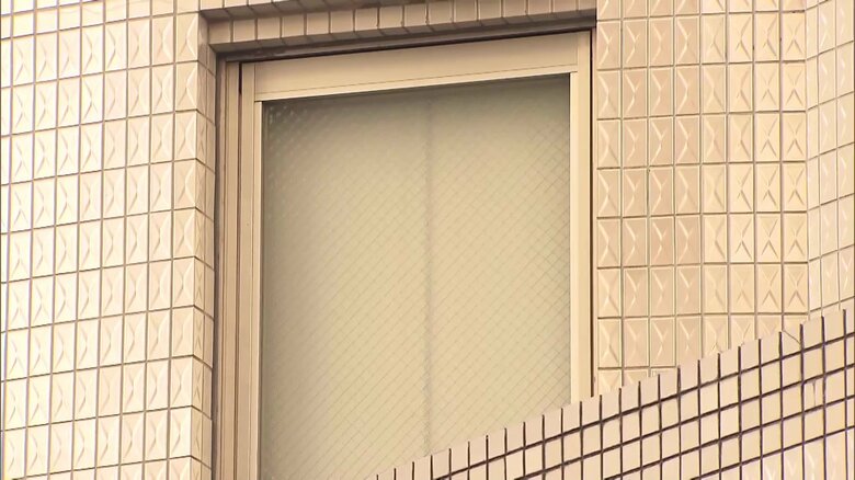 【何が】「人を刺しました」20代女性が胸から血を流した状態で搬送…中国人の35歳男を殺人未遂の現行犯で逮捕　東京・池袋｜FNNプライムオンライン