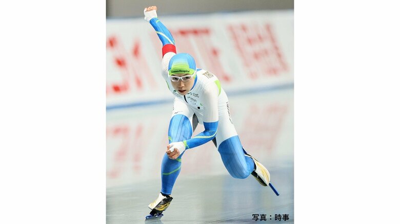 引退レースの女子500メートルで優勝した小平=22日、長野・エムウエーブ