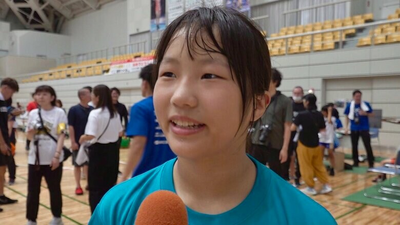 パリ五輪金メダリストの姉を超えるため「目標はオリンピック２連覇」と話す桜井さん（6月29日・香南市）