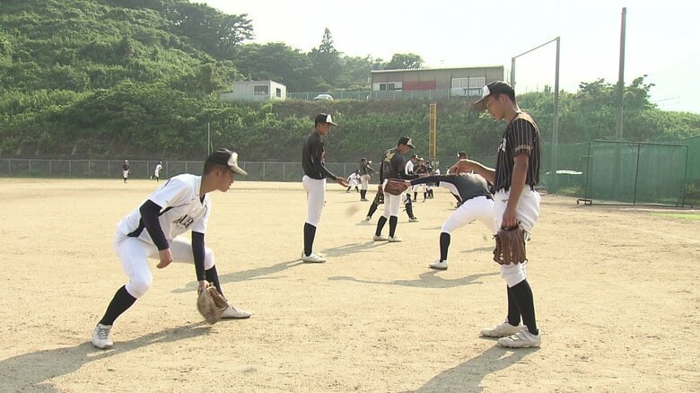 あえて緩いゴロを捕球する