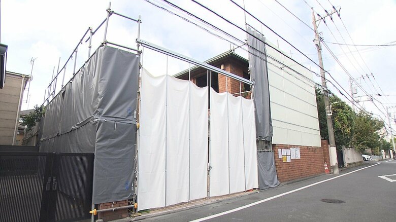 解体中の旧石原慎太郎邸（東京・田園調布）