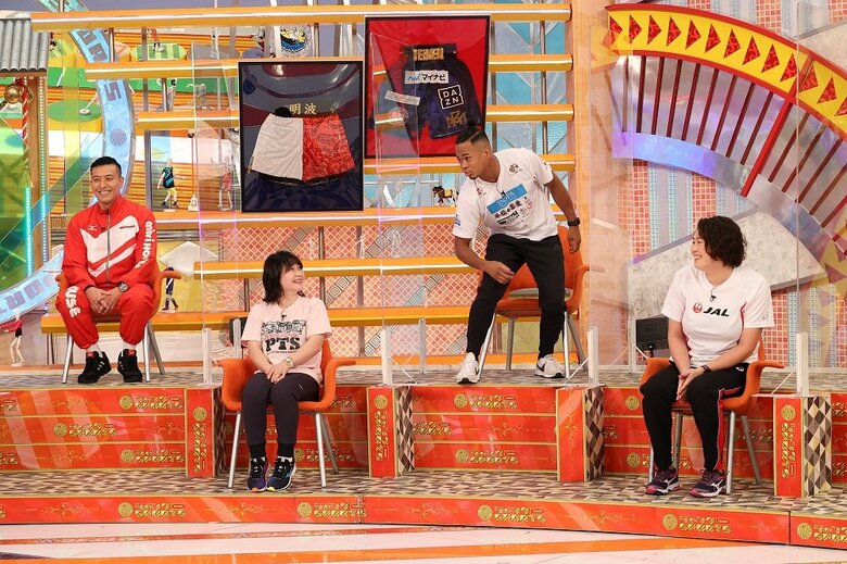 イグレシアス選手の豹変ぶりを再現する岡澤選手