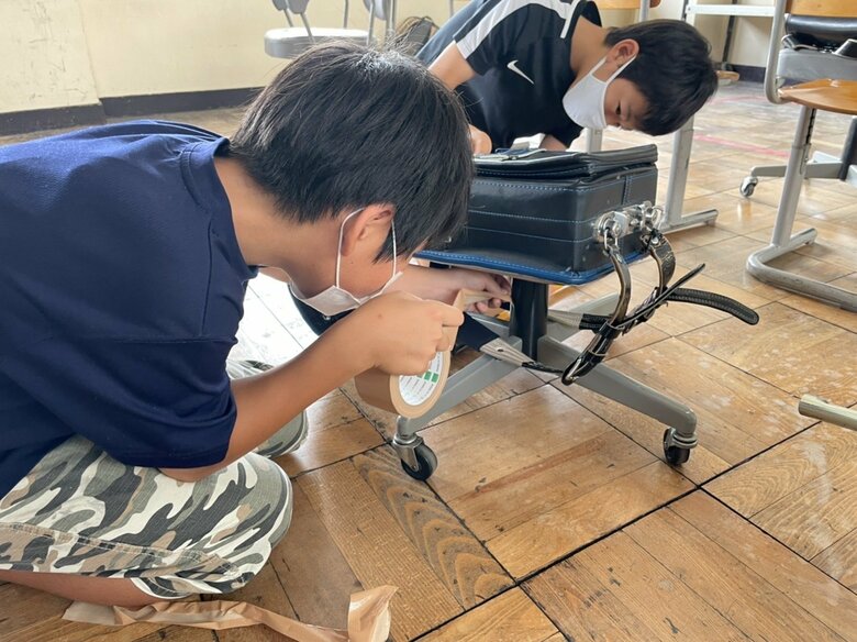 「重いランドセルを軽くしたい」と子どもたちは試行錯誤を繰り返した