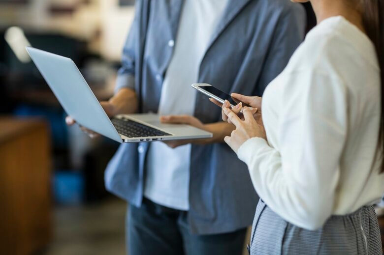 スタンプ機能の活用でコミュニ―ションを（イメージ）