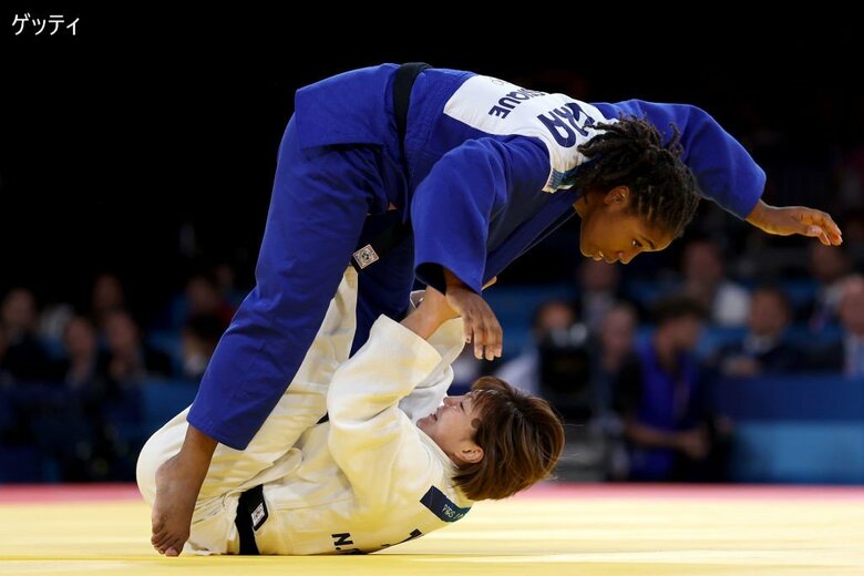 第4試合　S・シジク選手（57キロ級）と角田夏実選手（48キロ級）
