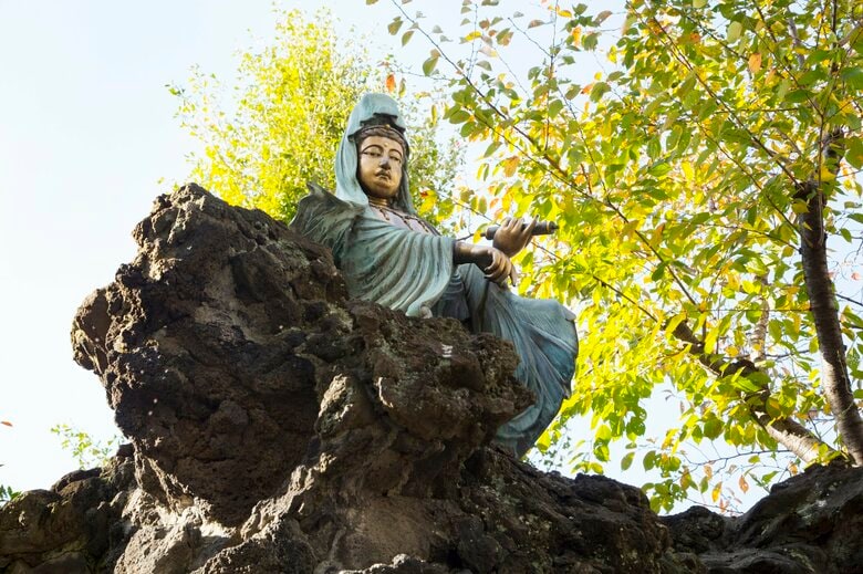 吉原神社の吉原観音像