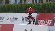 人型ロボットがハーフマラソンで“人間の世界記録”上回る　自立走行型ロボットの優勝タイムは50分26秒　北京でロボットマラソン大会