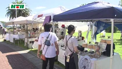 長崎ペンギン水族館前の広場でペンギンマルシェ　ハンドメイド雑貨店など30店舗