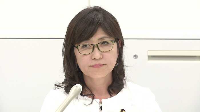 稲田朋美氏