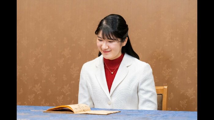 宮内庁提供