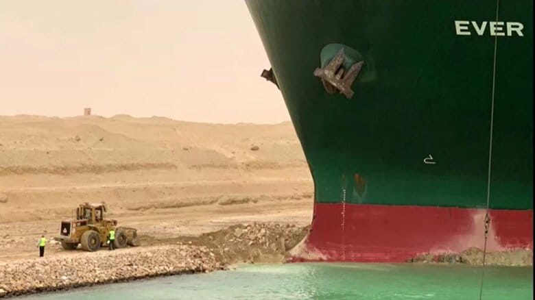 コンテナ船の座礁で危惧される"通行料の値上げ"...露呈したスエズ運河管理の難しさ