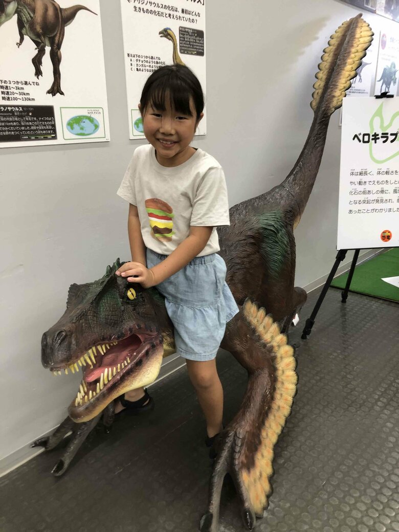 実際に乗ることもできる「ベロキラプトル」