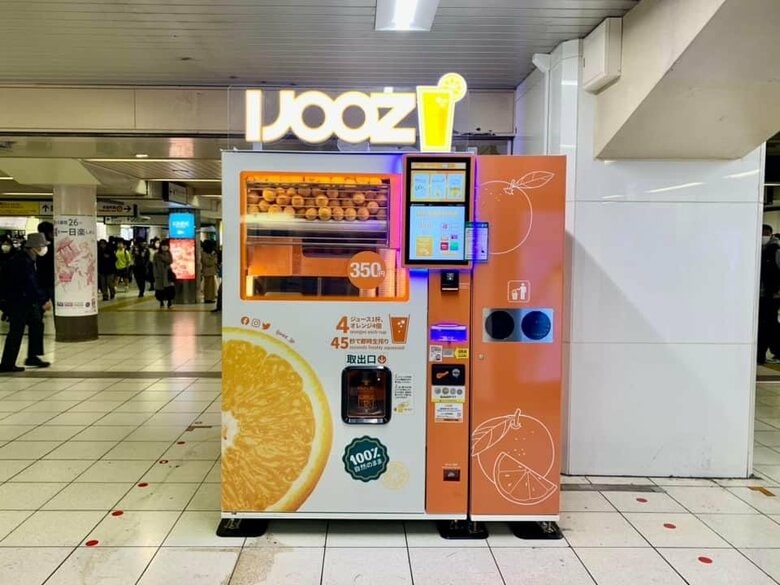 売り上げが多い、池袋駅構内の自販機（提供：IJOOZ株式会社）