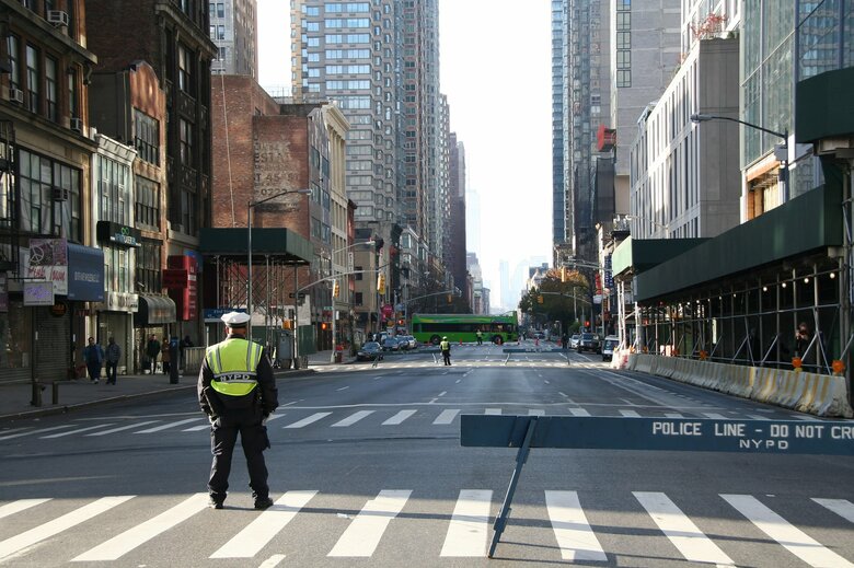 非常線をはるニューヨーク市警