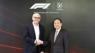 F1ドメニカリCEOが日本開催で期待するのは「新たなファン層獲得」。フジテレビ清水社長との対談で語った今後の展望
