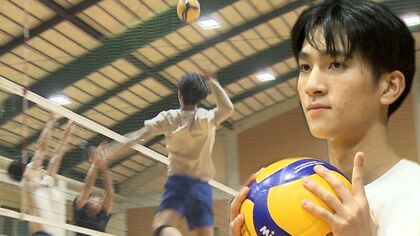 春高バレー沖縄県代表・西原高校「あと１点」の悔しさを力に全国へ　伝統のコンビバレーが「より早く！より高く！」