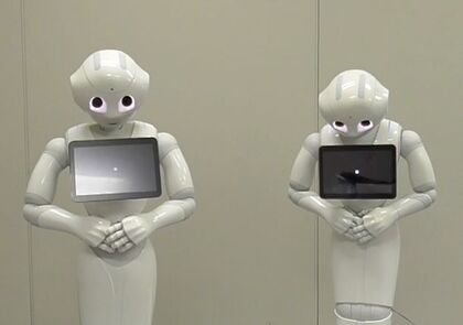 「ロボットの台数が増えると謝罪の効果は高まるのか？」検証が話題…“1台より2台”がいい理由を研究者に聞いた