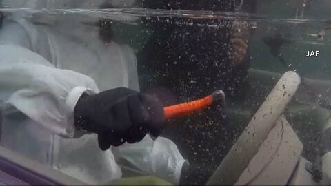 「レッカー待ち」車両に車が突っ込む事故相次ぐ　千葉豪雨後、脱出用ハンマーの売れ行きが全国で“16倍”に