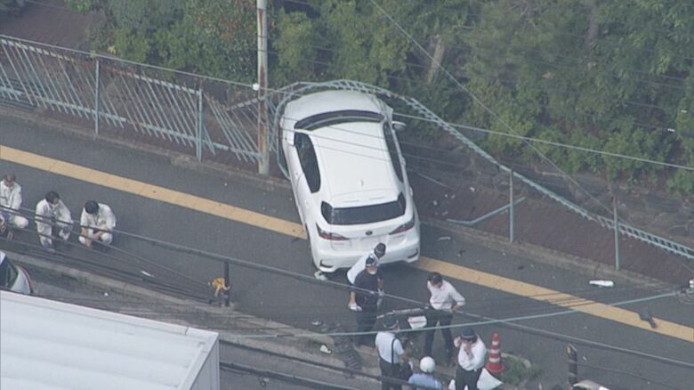 小学校のフェンスに車が激突　去年5月　大阪・柏原市