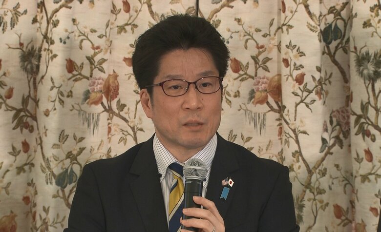 会見で力強く思いを語った家族会の横田拓也代表