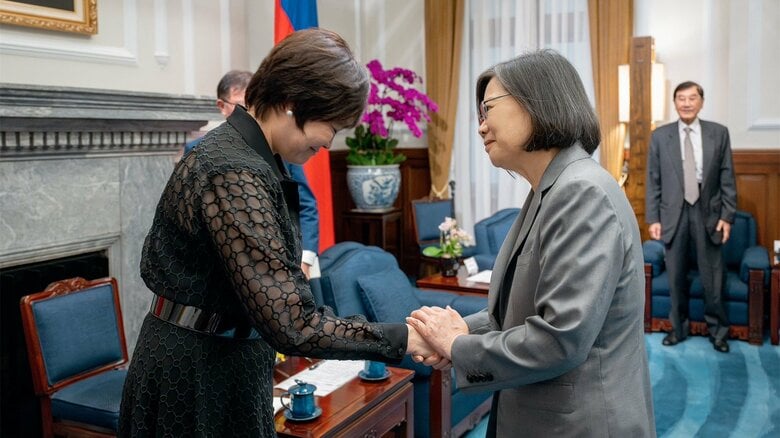 安倍昭恵さん、台湾の蔡英文総統と面会「日本と台湾のために主人の遺志を継いで尽力」｜FNNプライムオンライン