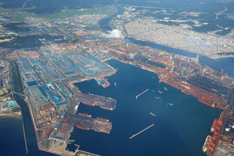 韓国・ポスコの工場