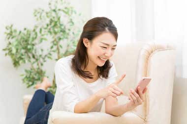 対面のやりとりに不安、恋人とも電話しない…SNS時代の恋愛・結婚に必要なこと