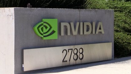 半導体大手エヌビディア時価総額一時5兆ドル超え　世界の上場企業で初