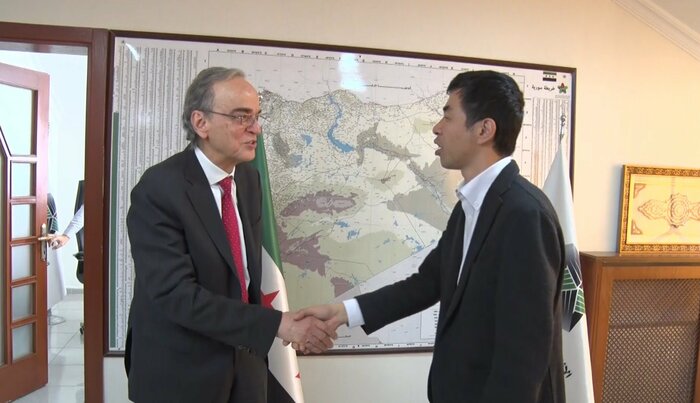 トルコ・イスタンブールでインタビューに応じた「シリア国民連合」ハディ・バハラ議長(12月13日)