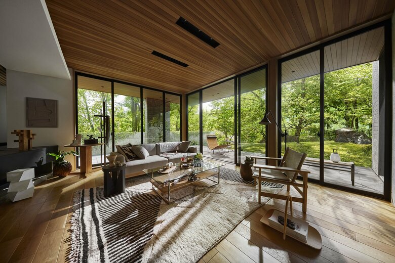 高い天井高で暮らしはどう変わる？オーナーさま840名に聞きました！