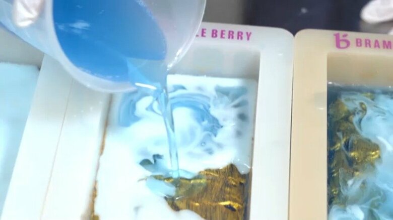 宝石石鹸の制作工程