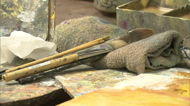 鈴木さんが絵本の制作に使う道具