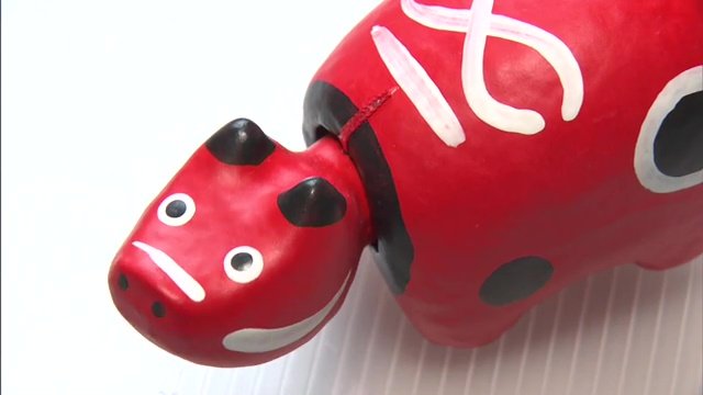 「うん。うん」と受け入れてくれる赤べこは伊藤さんにとって幸運の牛