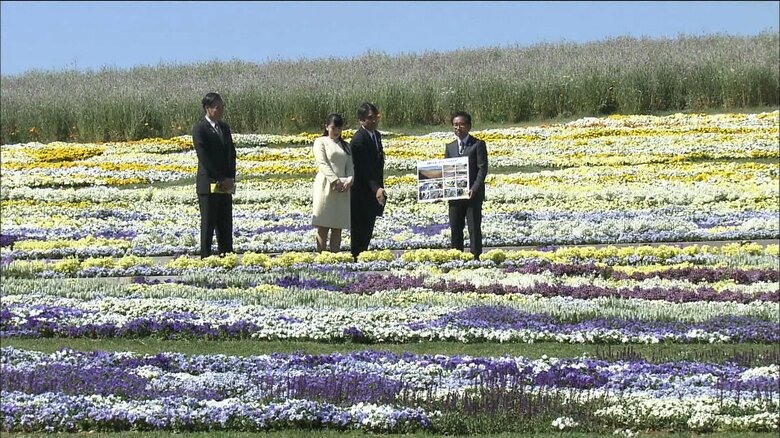 令和元年(2019年)　フラワーガーデンを散策する眞子さん（長野・松本市）