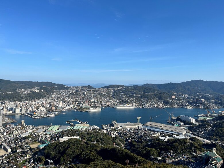 稲佐山から見下ろした長崎市内の街並み