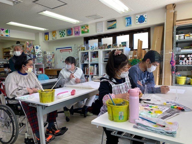 障がいのある人はアートを通して社会とつながる