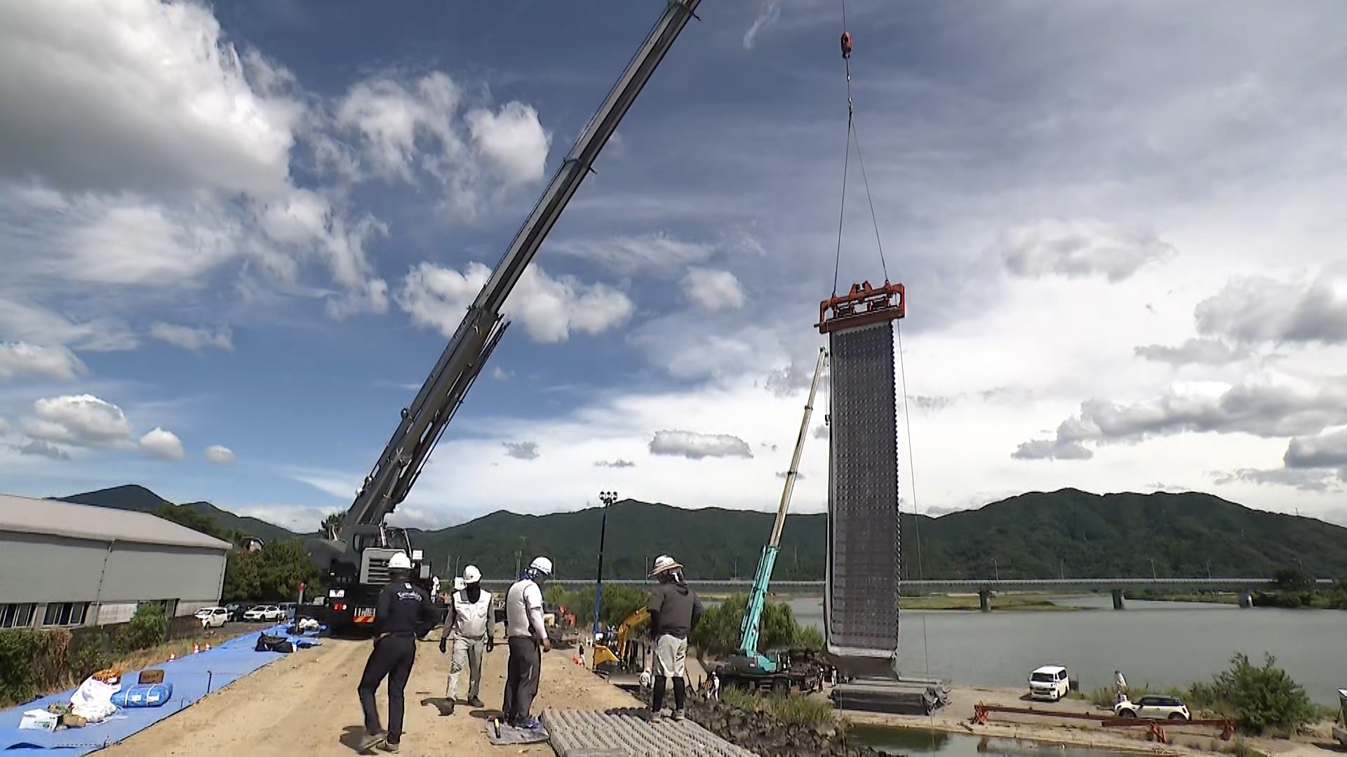 被災地熊本で農作物に甚大な被害「続けられるように…」農家が涙　地震で堤防被害相次ぎ補強など台風13号対策急ぐ