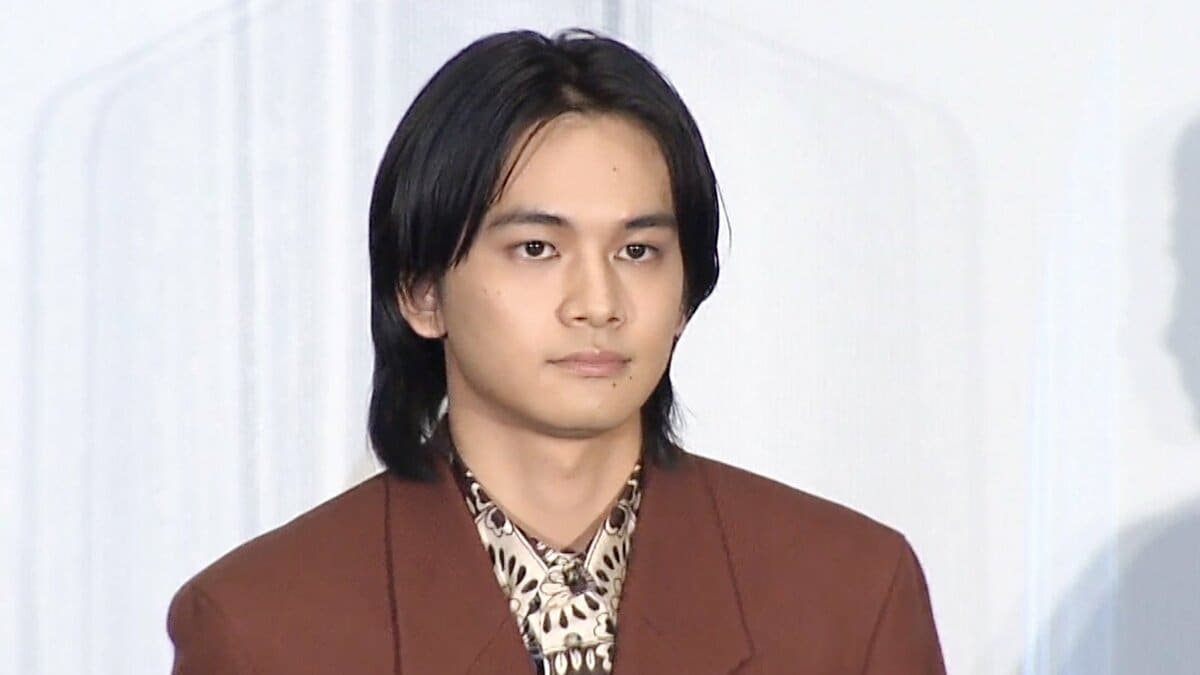 鯉太郎プルオーバー(北村匠海) 北村匠海 鯉太郎プルオーバー エイミー