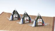 ローソン「手巻おにぎり」20品目を一律10円値下げへ　コメ価格の下落受け　セブン、ファミマも一部おにぎり値下げ