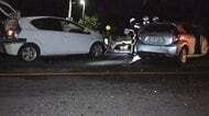 夕方の国道で車3台が絡む事故…乗用車の高齢男性が死亡、ワンボックス車の男女2人が搬送＜北海道室蘭市＞
