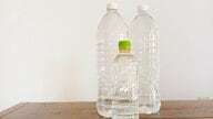 災害時に役立つペットボトルの活用法4選。冬はカイロ、夏は保冷剤に！水の備蓄と合わせて防災力をアップする工夫