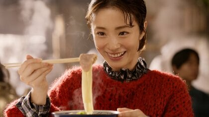 上戸彩「あっという間の1年でした」　3人目の出産と仕事の両立で日常に幸せ感じる