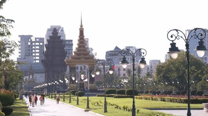 カンボジアで日本人15人保護　特殊詐欺関与か