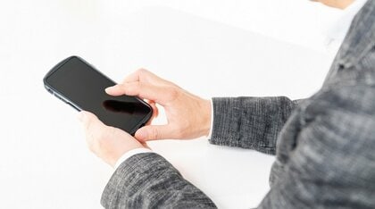 中高年は「SNSでの交友関係が豊かでも現実がそうとは限らない」…若い世代も同じなのか調査した研究者に聞いた