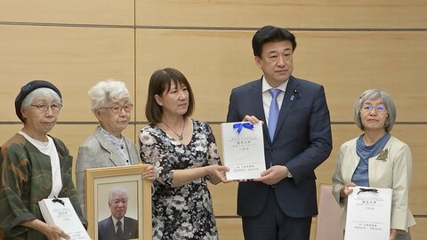 横田早紀江さんら木原官房長官と面会　「みんなを無事に取り返してほしい」