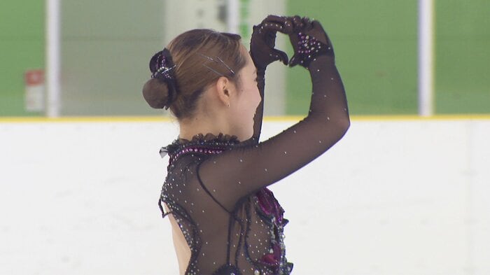 演技後には笑顔でハートマーク(中四国九州選手権)