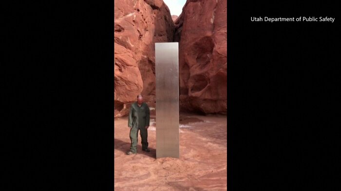 アメリカ・ユタ州の砂漠地帯に出現したモノリス(2020年11月)