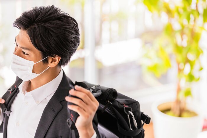 出勤などが増えたことでビジネスウェアも復調の兆しが(画像:イメージ)