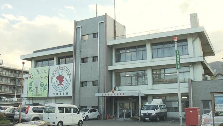PTA会長だった女『55万円』不正に引き出した疑いで逮捕 「金が欲しかった」新年度の会計担当が不正を発見｜FNNプライムオンライン